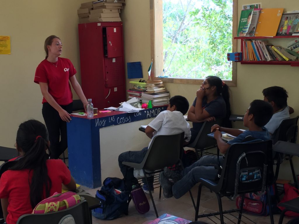 A volunteer in Mexico leads a lesson. 